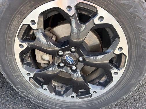 Crystal White Pearl 2021 Subaru Crosstrek Premium