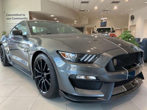 Magnetic Metallic 2016 Ford Shelby GT350 Base