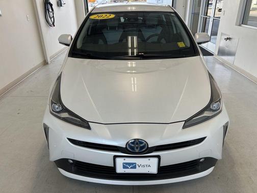 2022 Toyota Prius XLE