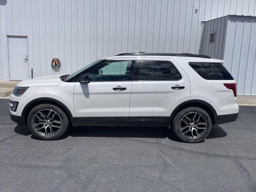 White Platinum Clearcoat Metallic 2016 Ford Explorer Sport