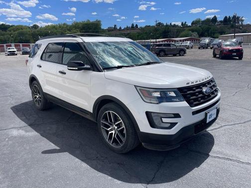 White Platinum Clearcoat Metallic 2016 Ford Explorer Sport