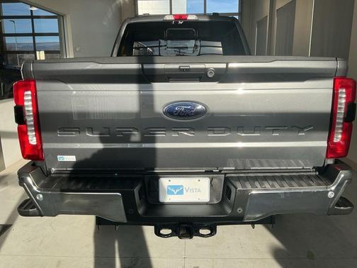 2024 Ford F-350 Lariat Super Duty