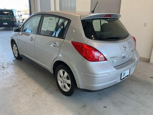 2012 Nissan Versa 1.8 S