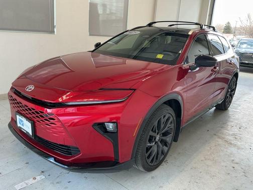 2025 Toyota Crown Signia LIMITED