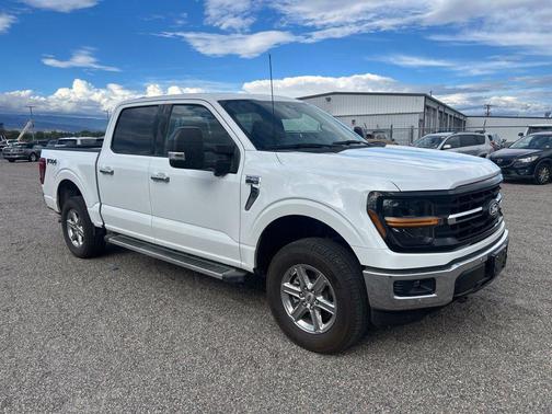 Oxford White 2024 Ford F-150 XLT