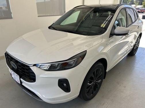 2024 Ford Escape ST-Line Elite