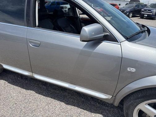 Gray 2004 Audi allroad 4.2