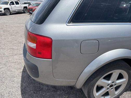 Gray 2004 Audi allroad 4.2