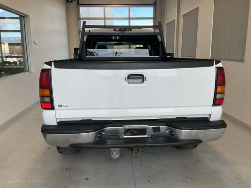 2005 GMC Sierra 2500 SLE