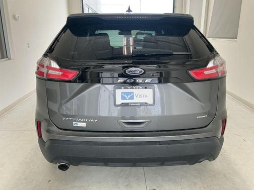Gray Metallic 2023 Ford Edge Titanium