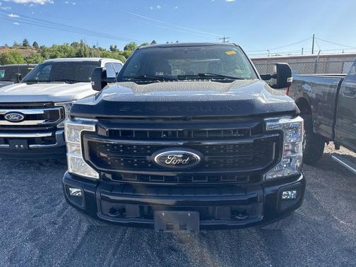 Black Metallic 2022 Ford F-250 XLT