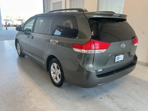 2013 Toyota Sienna LE