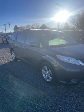 2013 Toyota Sienna LE