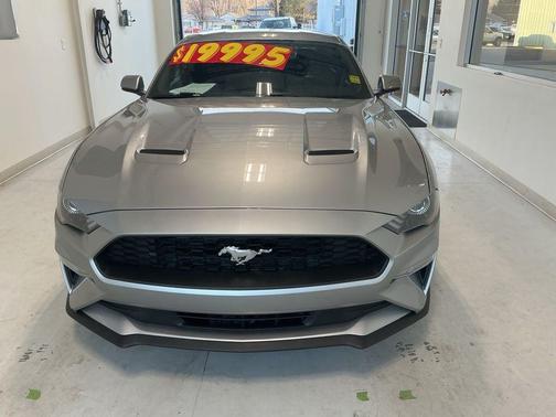 2020 Ford Mustang EcoBoost