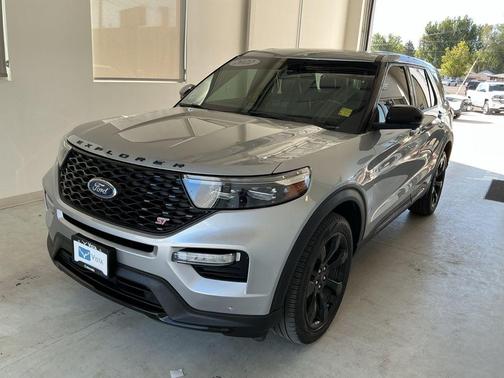 Silver Metallic 2022 Ford Explorer ST