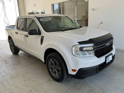 Oxford White 2022 Ford Maverick XLT