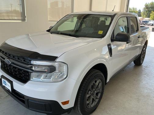 Oxford White 2022 Ford Maverick XLT