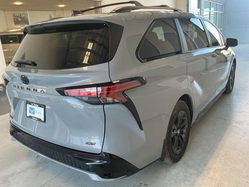 2025 Toyota Sienna XSE
