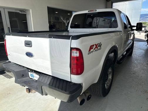 White 2008 Ford F-250 XLT