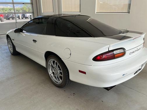Arctic White 1997 Chevrolet Camaro Z28