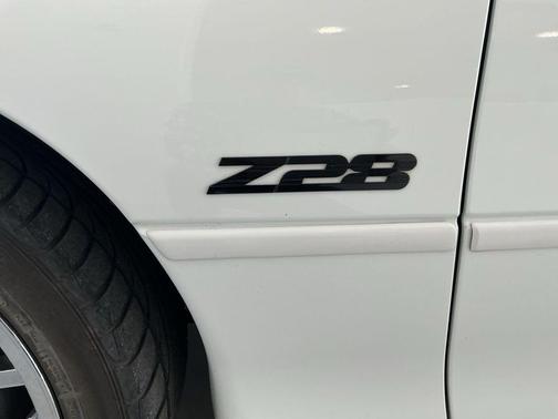 Arctic White 1997 Chevrolet Camaro Z28