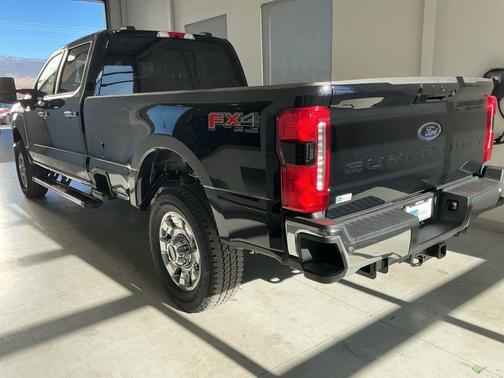 2026 Ford F-350 Lariat Super Duty