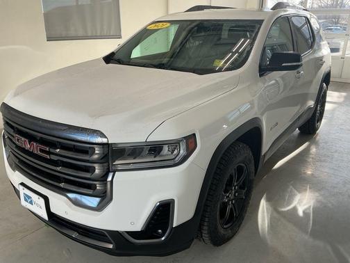 2021 GMC Acadia AT4