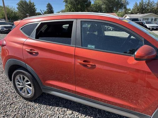 Sedona Sunset 2017 Hyundai TUCSON SE