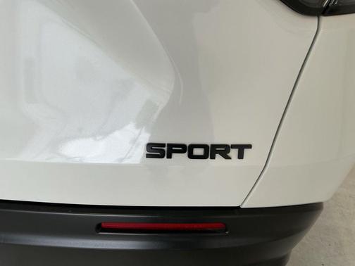 Platinum White Pearl 2025 Honda HR-V Sport