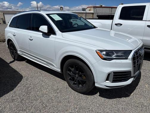 Glacier White Metallic 2020 Audi Q7 55 Premium
