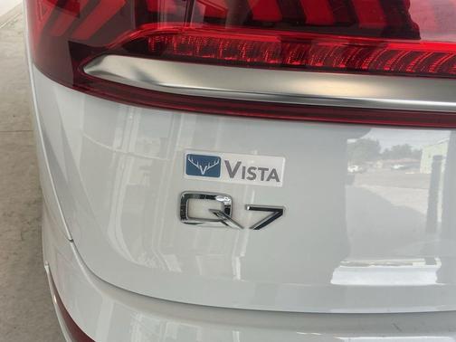 Glacier White Metallic 2020 Audi Q7 55 Premium