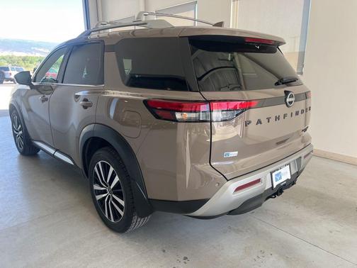 Baja Storm 2024 Nissan Pathfinder Platinum