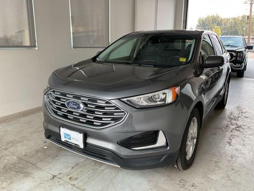Gray Metallic 2022 Ford Edge SEL