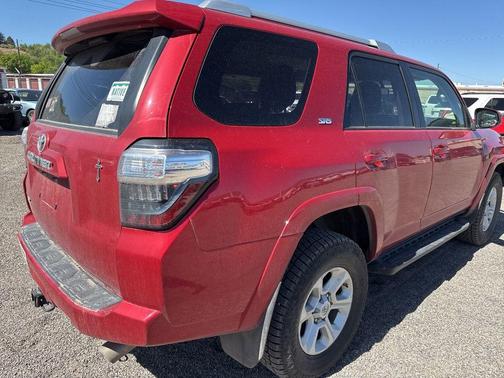 Barcelona Red Metallic 2016 Toyota 4Runner SR5