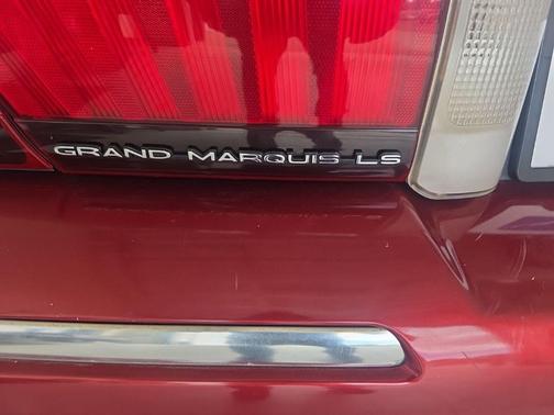 Toreador Red Clearcoat Metallic 2000 Mercury Grand Marquis LS