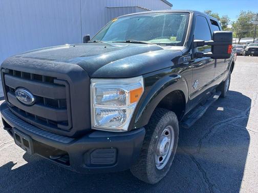 Green 2013 Ford F-250 XL
