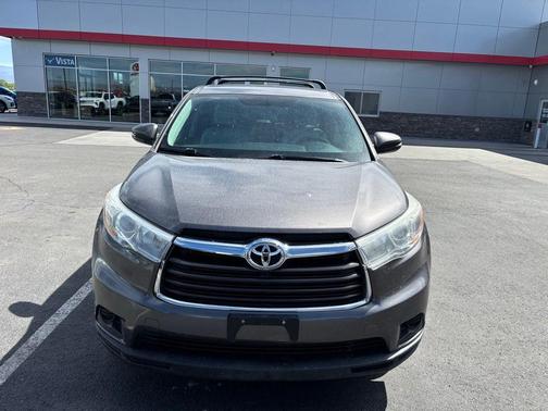 Predawn Gray Mica 2016 Toyota Highlander LE