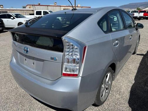 Super White 2010 Toyota Prius V