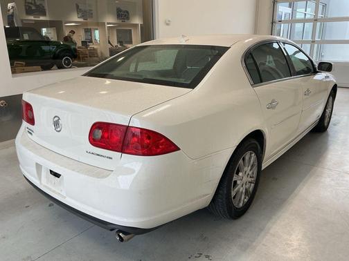 2011 Buick Lucerne CX