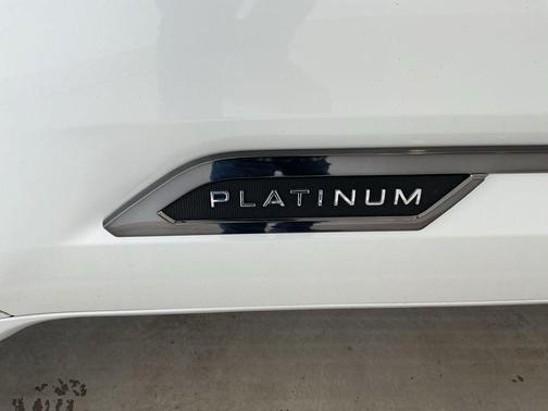 Wind Chill Pearl 2025 Toyota Tundra