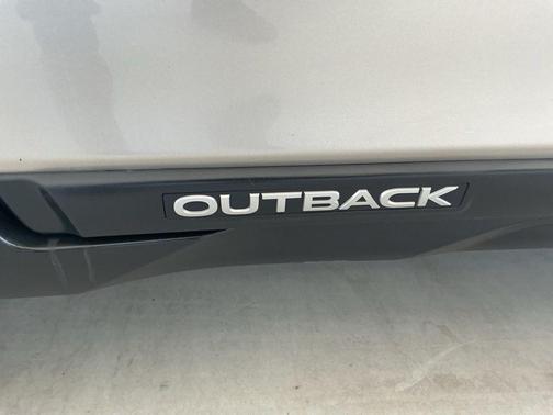 Tungsten Metallic 2019 Subaru Outback 2.5i Premium