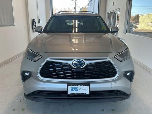 2023 Toyota Highlander Hybrid XLE