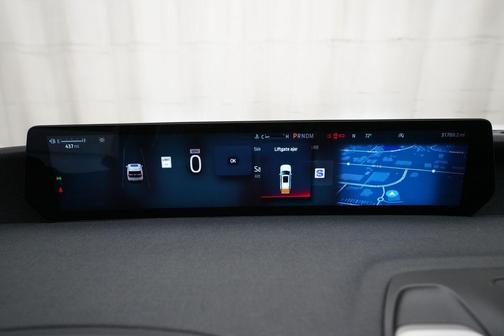 White Metallic 2025 Ford Expedition Max Active