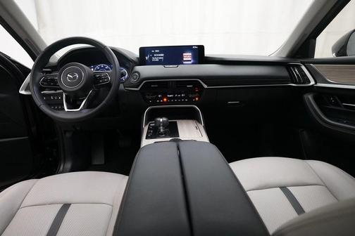 2025 Mazda CX-90 Premium