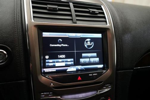 2015 Lincoln MKX Base