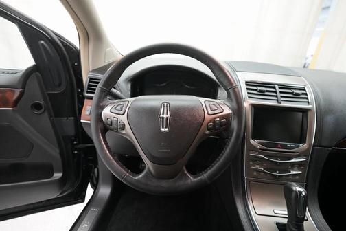 2015 Lincoln MKX Base