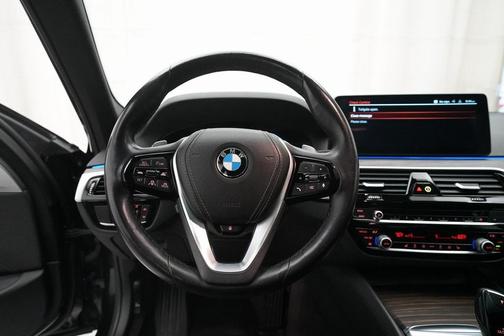 2021 BMW 530 i xDrive