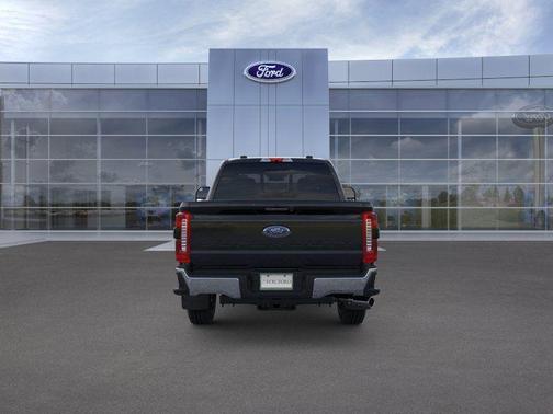 Agate Black Metallic 2026 Ford F-350 Lariat Super Duty