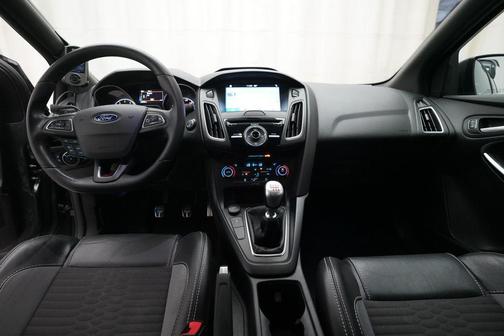 Magnetic 2018 Ford Focus ST Base