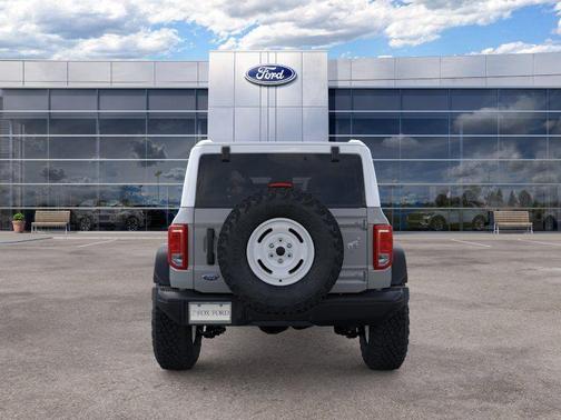 Avalanche Gray 2026 Ford Bronco Heritage Edition